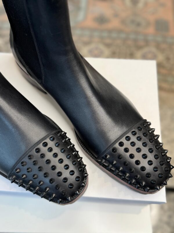 Louboutin čierne kotníčky - Image 3