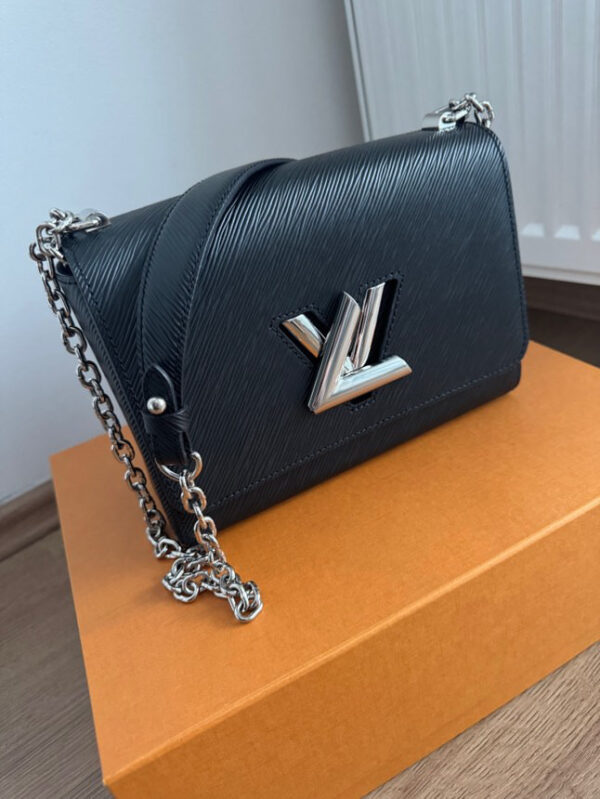 Louis Vuitton Twist MM