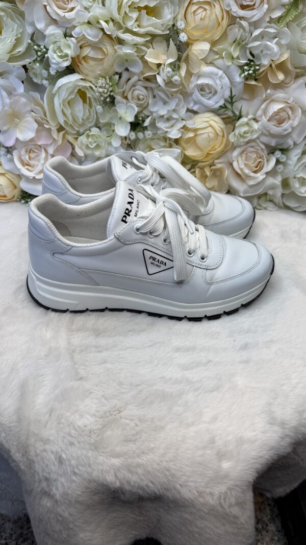 Prada biele tenisky - Image 4
