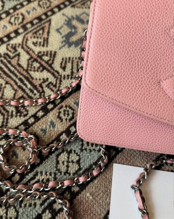 Chanel pink crossbody - Image 4