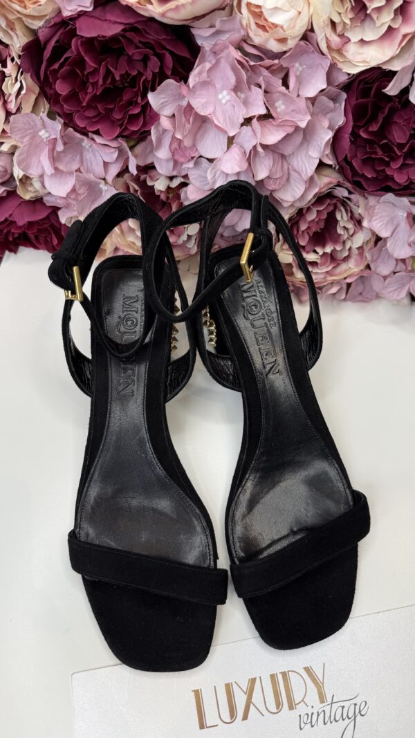 Alexander McQueen čierné sandálky - Image 3